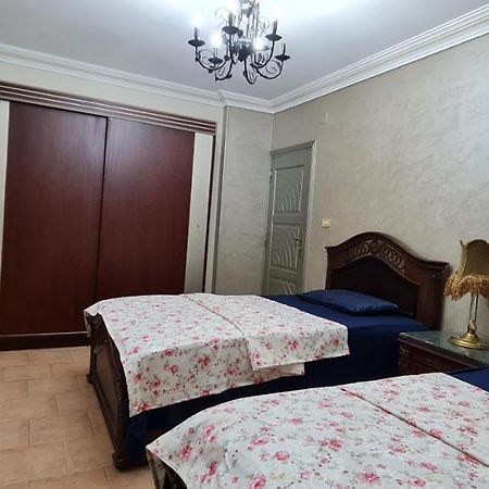 Comfy 2-Bedrooms Apartment In Cairo 44-2 Extérieur photo
