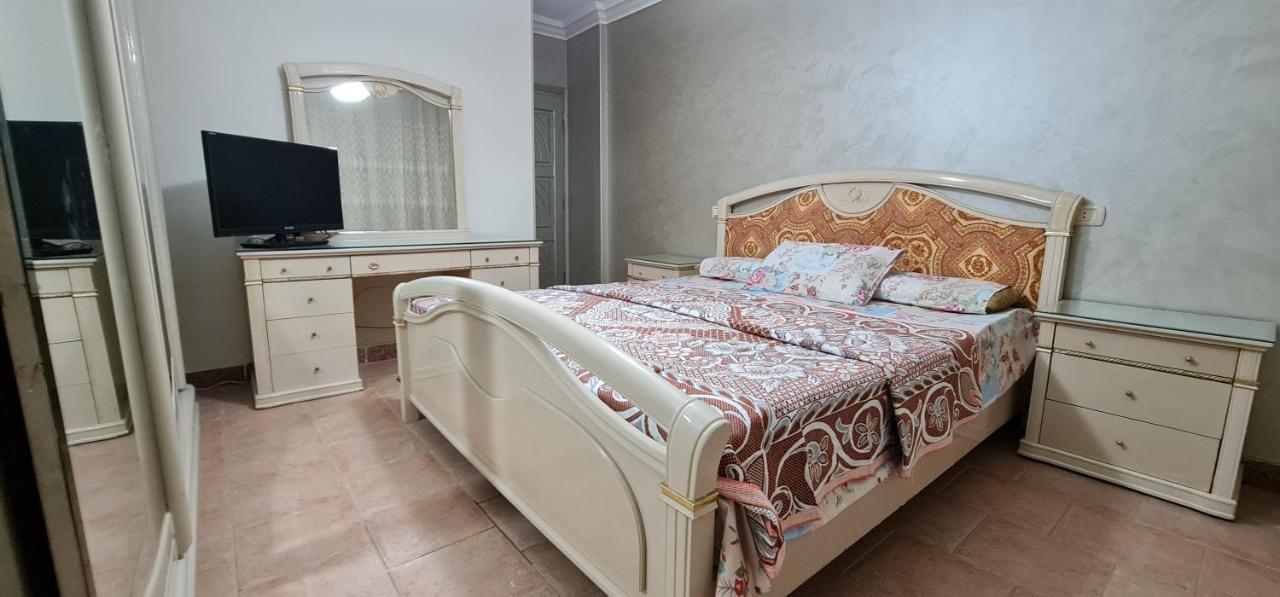 Comfy 2-Bedrooms Apartment In Cairo 44-2 Extérieur photo