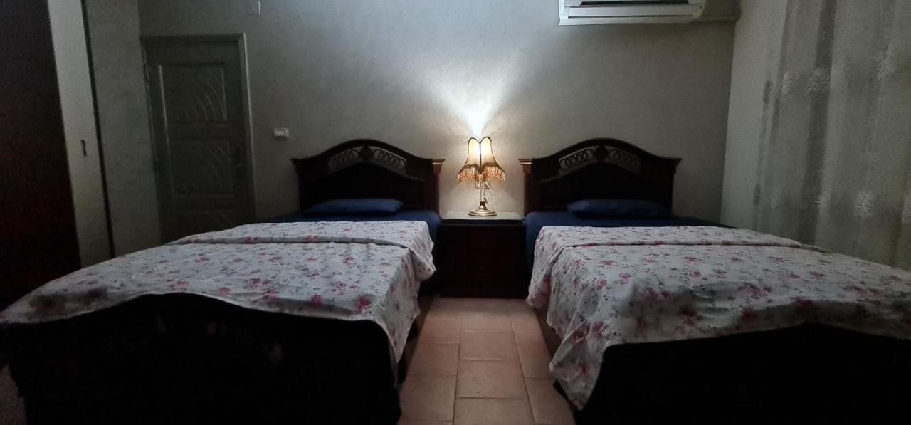 Comfy 2-Bedrooms Apartment In Cairo 44-2 Extérieur photo